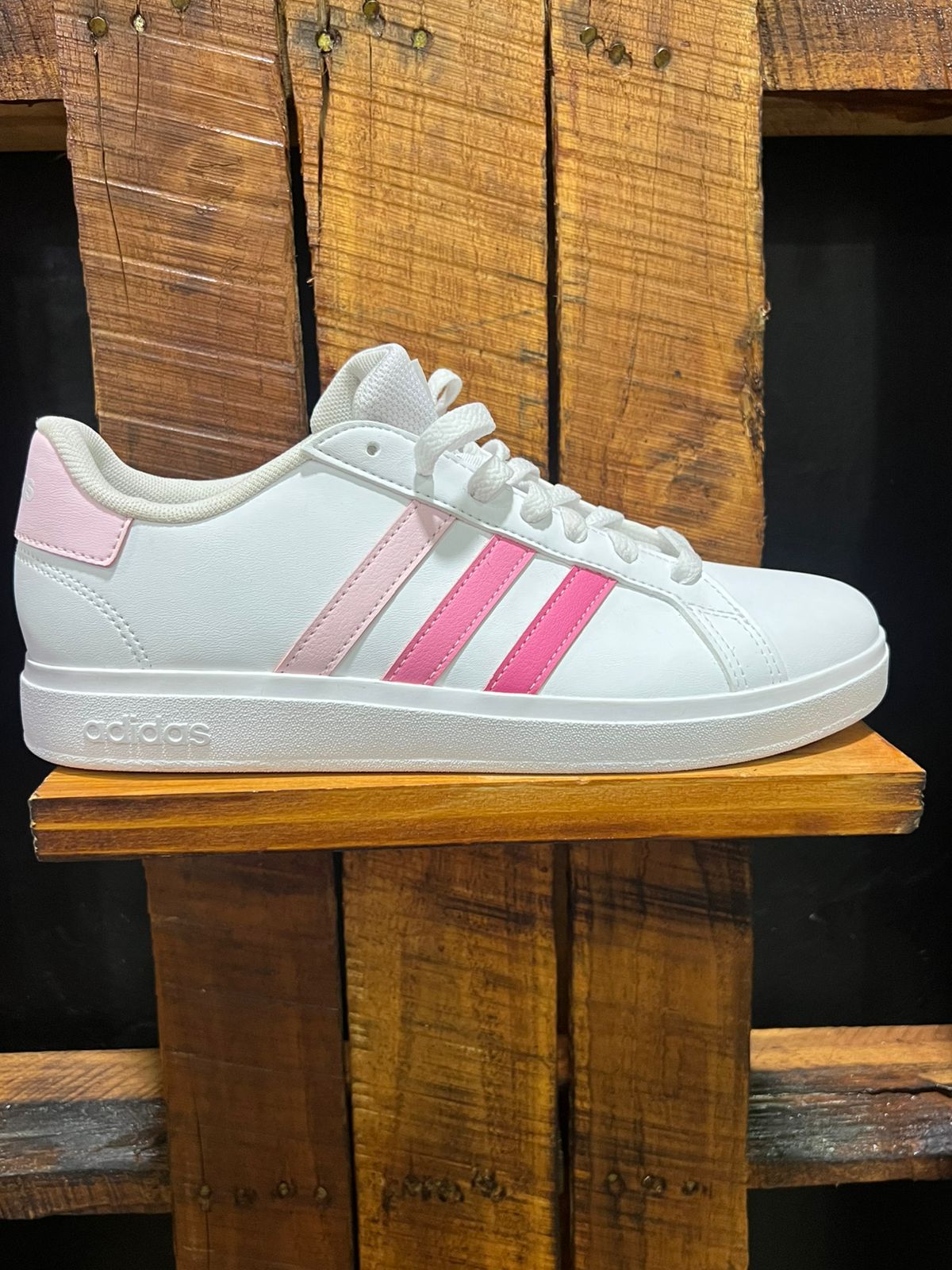 TAENIS ADIDAS TALLA 40