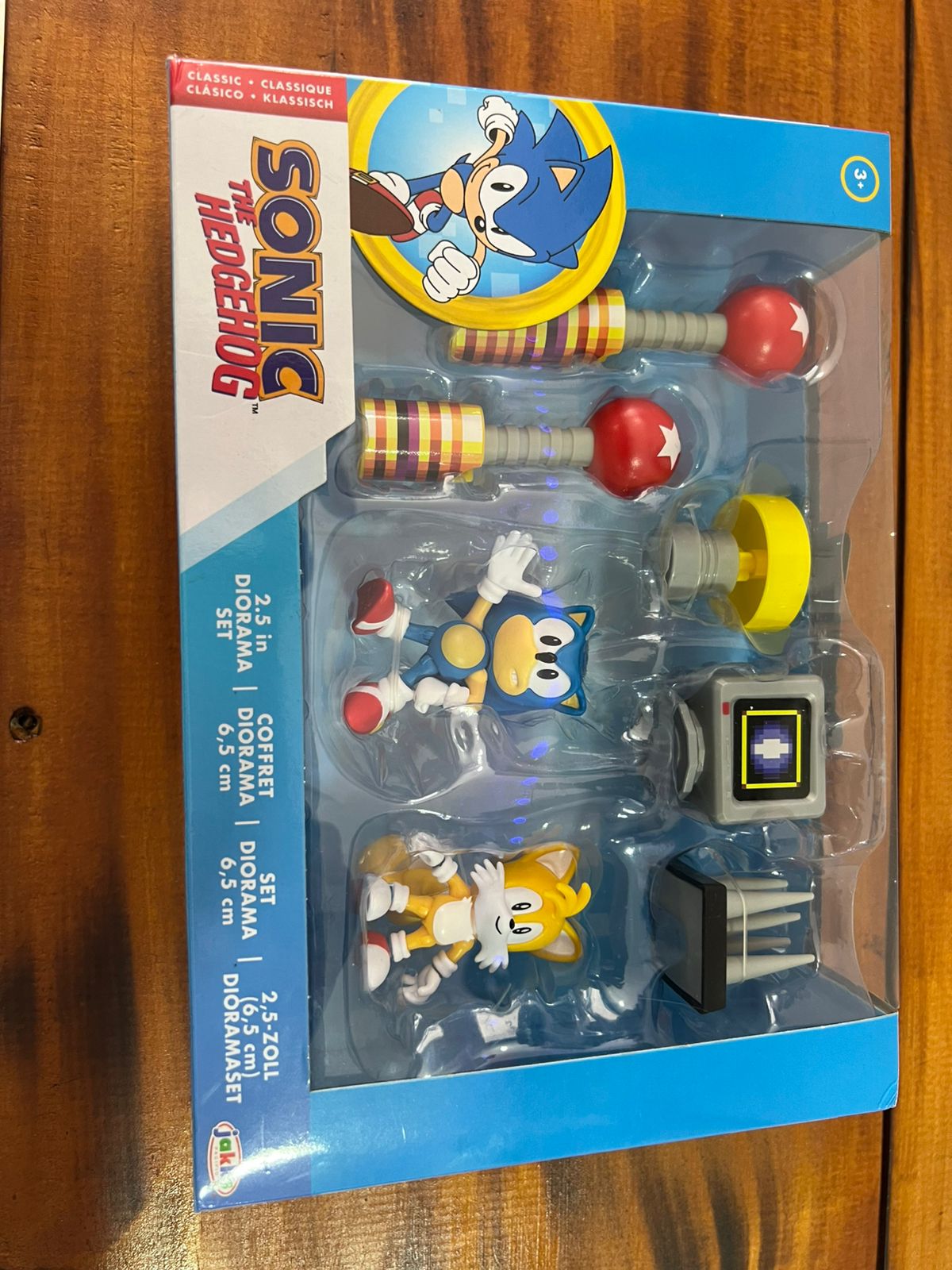 SONIC THE HEDGEHOG