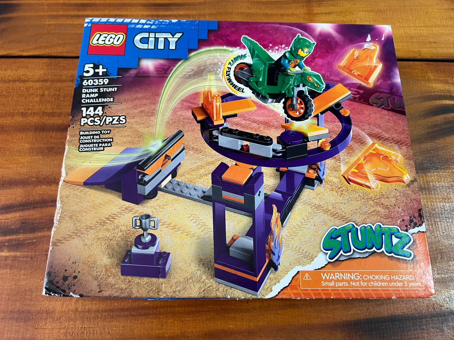 LEGO CITY STUNTZ MOTO YMUÑECO INCLUIDO 144 PSC