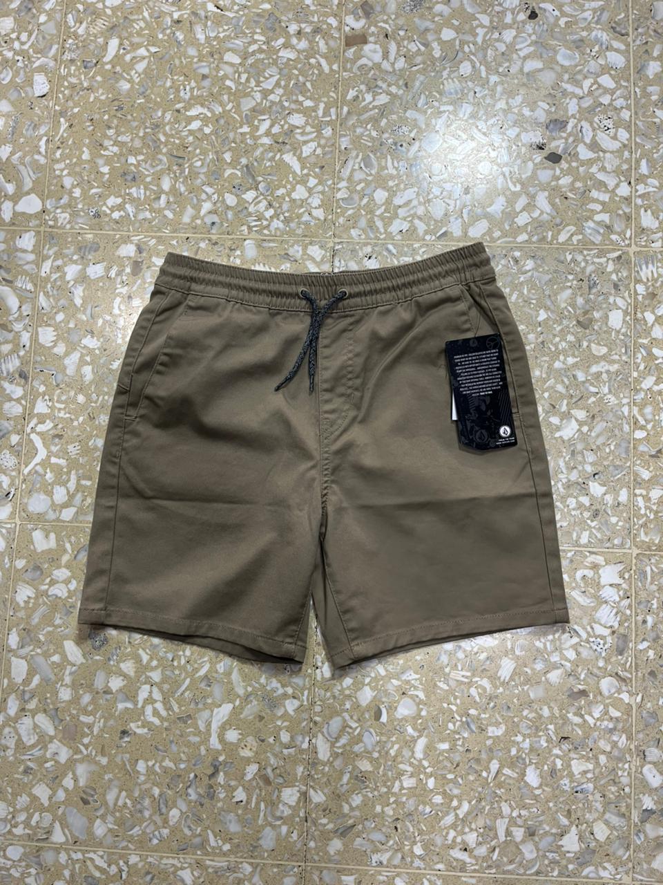 SHORT VOLCOM TALLA 10