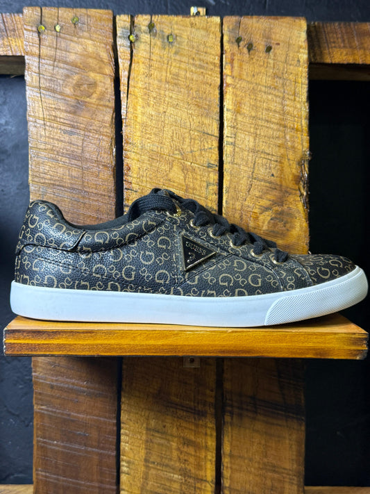 TENIS GUESS TALLA 38.5